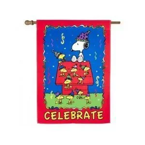JETMAX | Accents | Snoopy Peanuts Gang Celebrate Housesized Standard ...